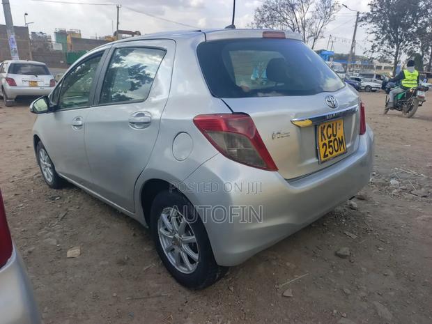 Toyota Vitz 2012 White