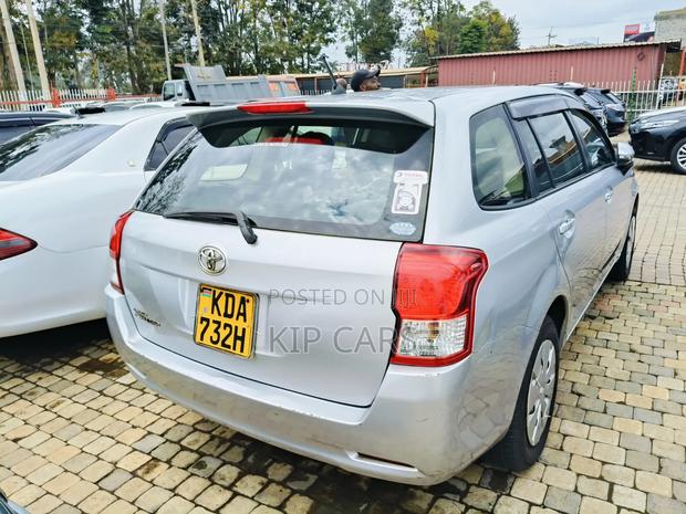 Toyota Corolla Fielder 1.5 Petrol FWD 2013 Silver