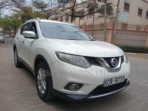 Nissan X-Trail 2.0 Petrol AWD 2014 White