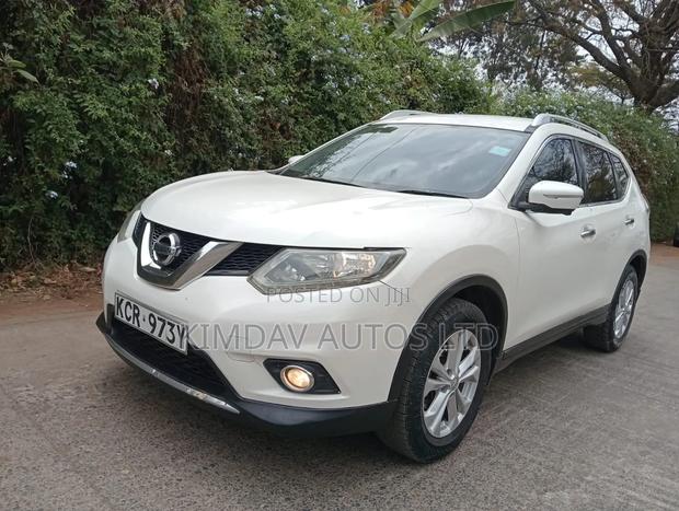 Nissan X-Trail 2.0 Petrol AWD 2014 White