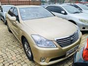 Toyota Crown 2010 Gold for sale