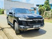 Toyota Land Cruiser LC300 2024 Black for sale