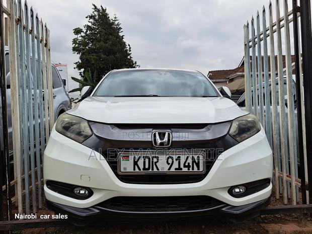 Honda Vezel 2017 White
