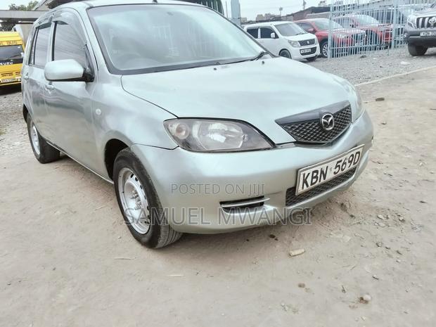 Mazda Demio 2005