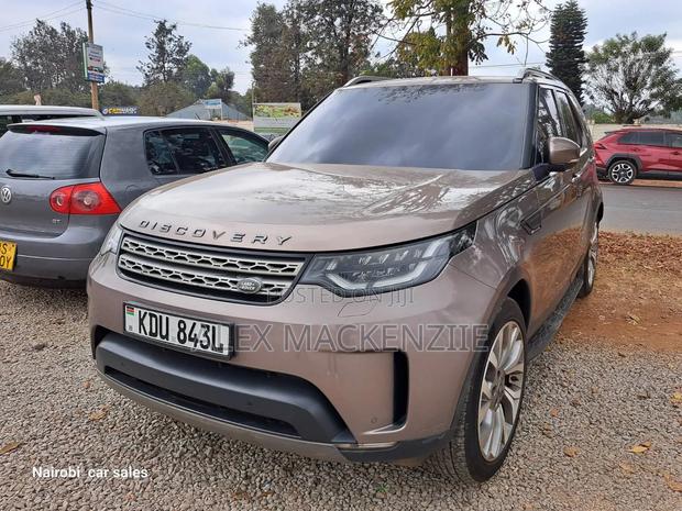 Land Rover Discovery 2017 Gold