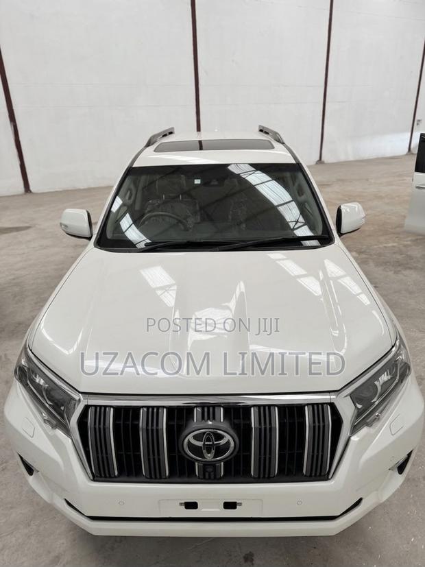 Toyota Land Cruiser Prado 2023 White