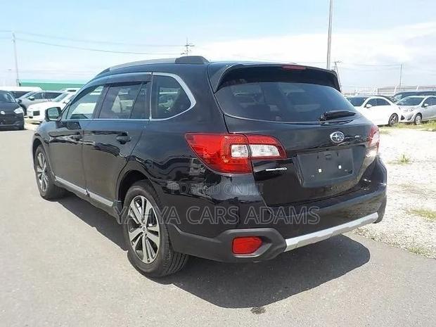 Subaru Outback 2019 Black