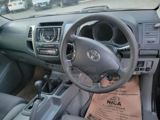 Toyota Hilux 3.0 D-4D 4x4 2012 Black