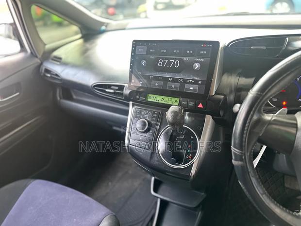 Toyota Wish 2016 Silver