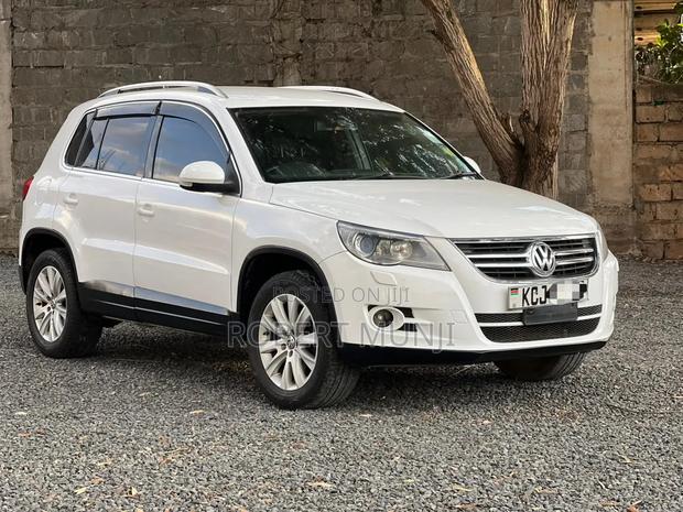 Volkswagen Tiguan 2010 White