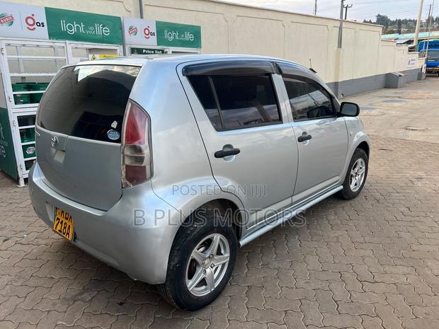 Toyota Passo 2005 Silver