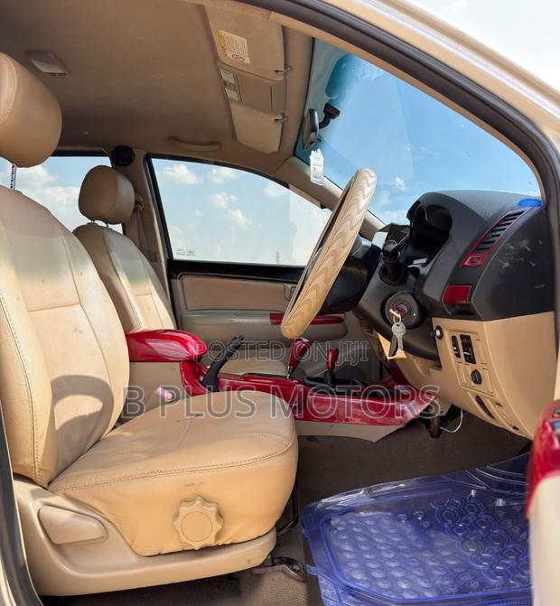 Toyota Hilux 2014 Silver