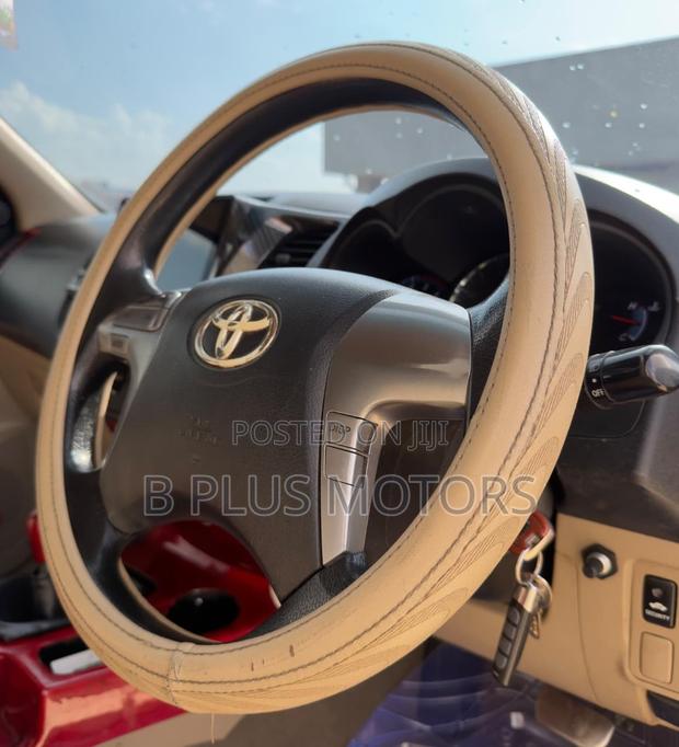 Toyota Hilux 2014 Silver