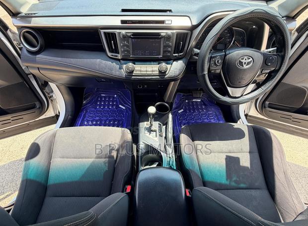 Toyota RAV4 2014 White