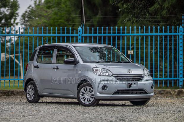 Toyota Passo 1.0 FWD 2019 Silver