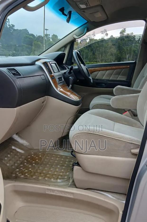 Toyota Alphard 2007