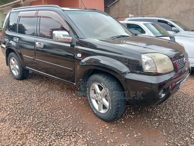 Nissan X-Trail 2.0 2005 Black