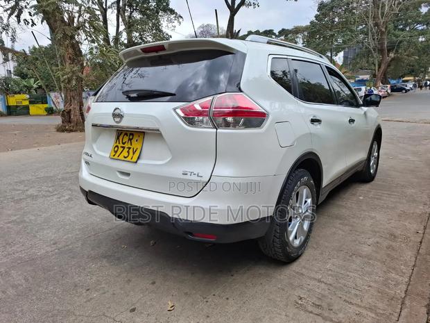 Nissan X-Trail 2014 White