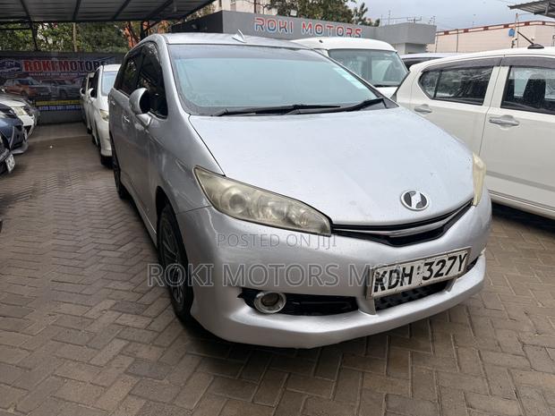 Toyota Wish 2015 Silver