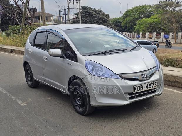 Honda Fit 2012 Silver