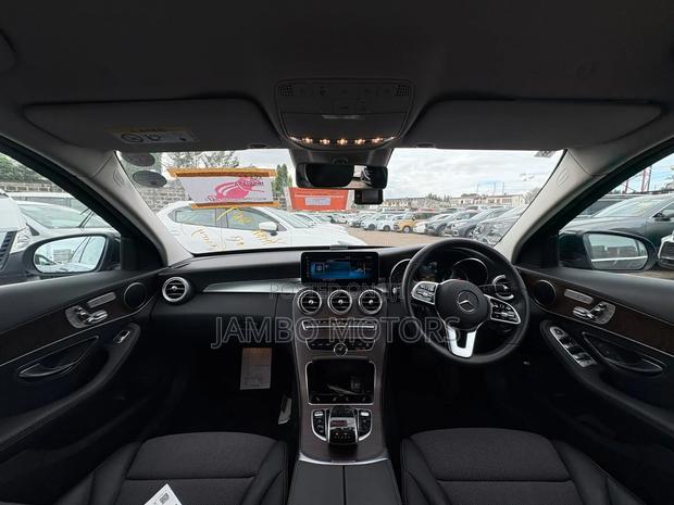 Mercedes-Benz C180 2020 Black