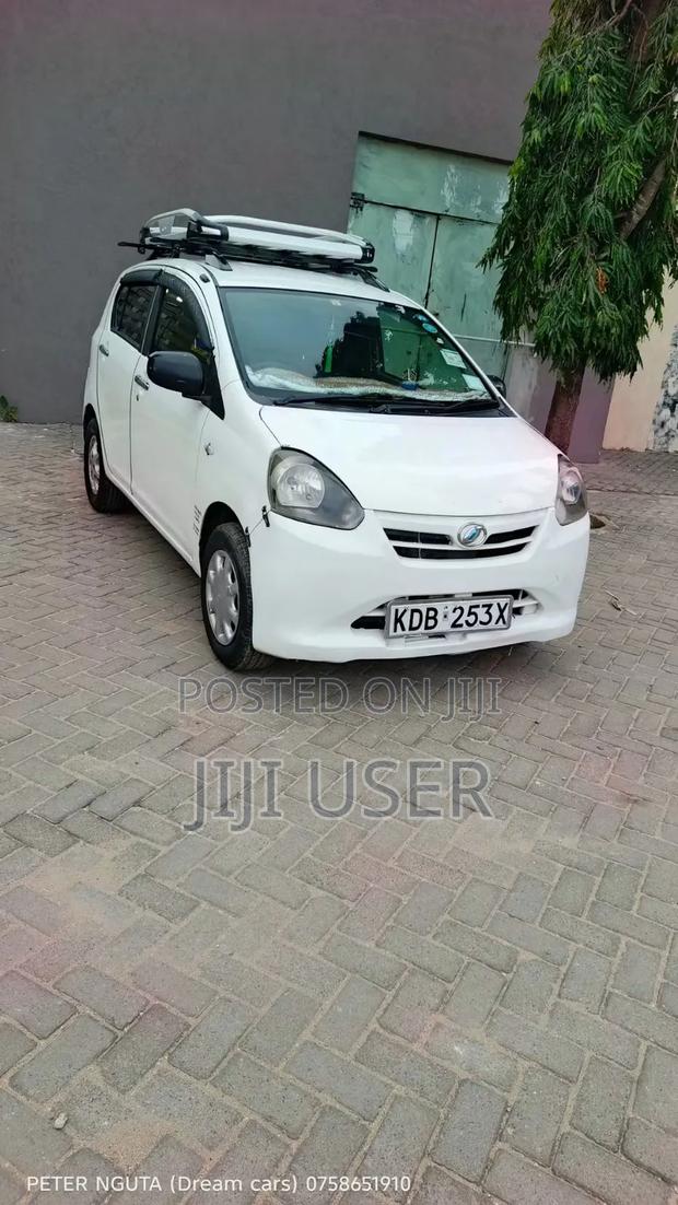 Daihatsu Mira 2013 White