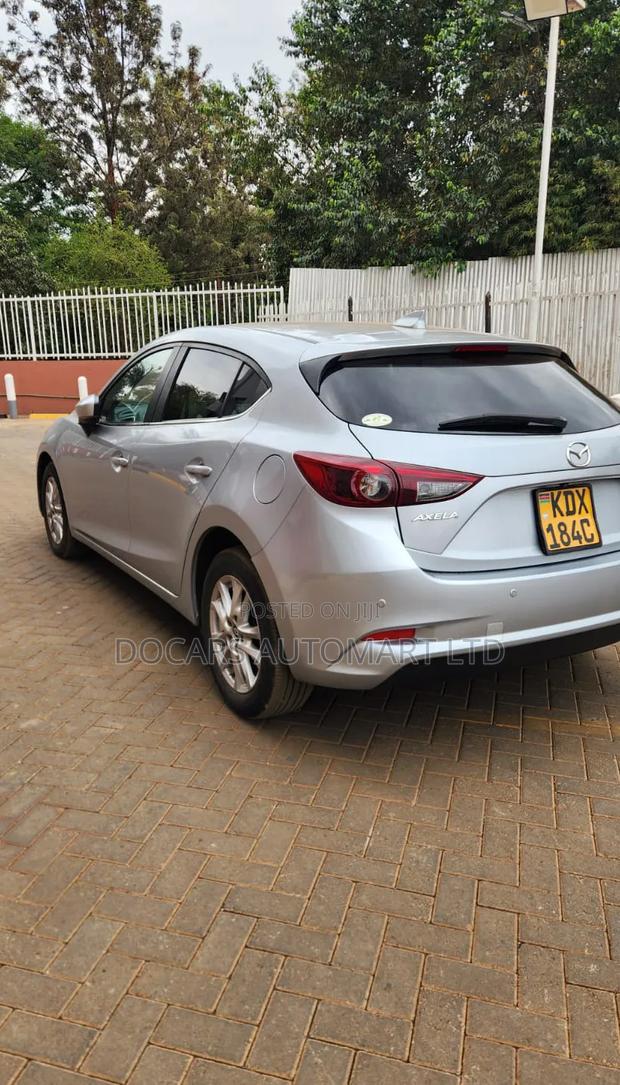 Mazda Axela 2018 Silver
