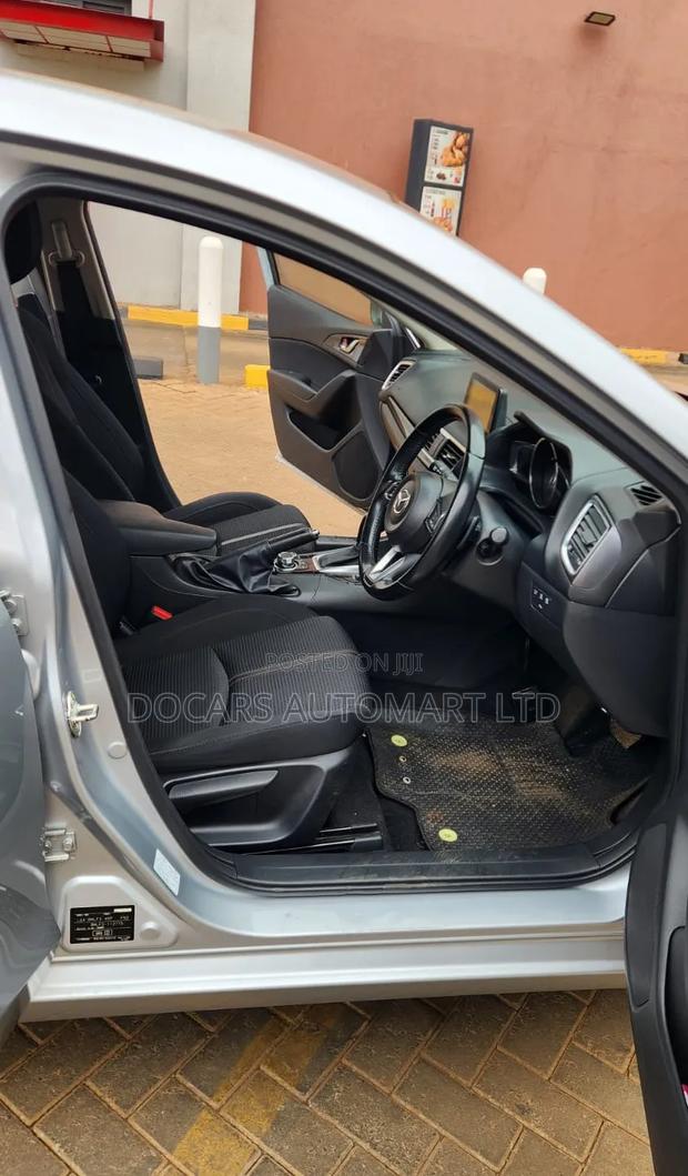 Mazda Axela 2018 Silver