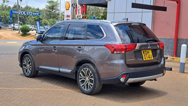 Mitsubishi Outlander 2015 Brown