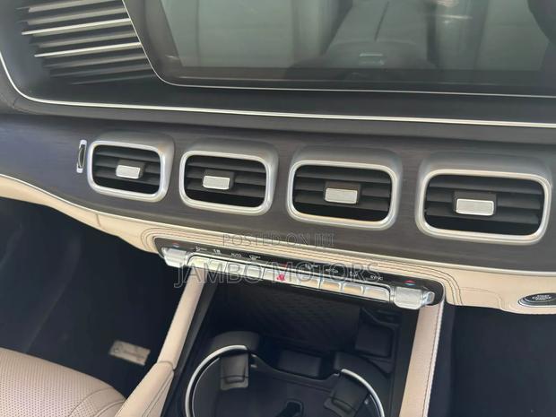 Mercedes-Benz GLS-Class GLS 400d 2021 Gray