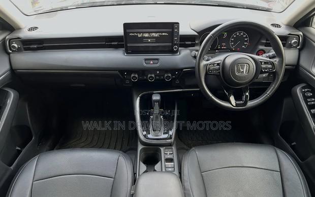 Honda Vezel 2021 Black