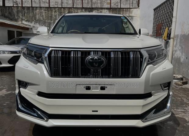 Toyota Land Cruiser Prado 2020 White