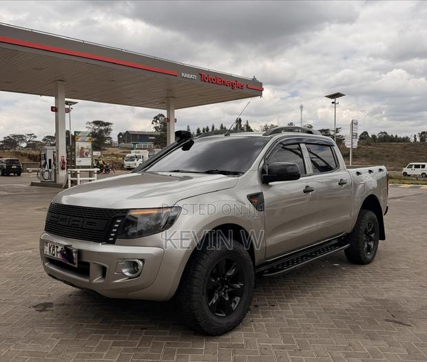 Ford Ranger Wildtrak 2012 Gray