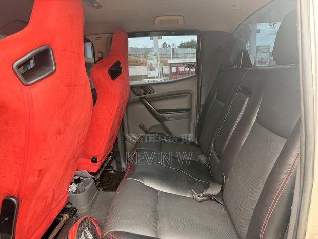 Ford Ranger Wildtrak 2012 Gray