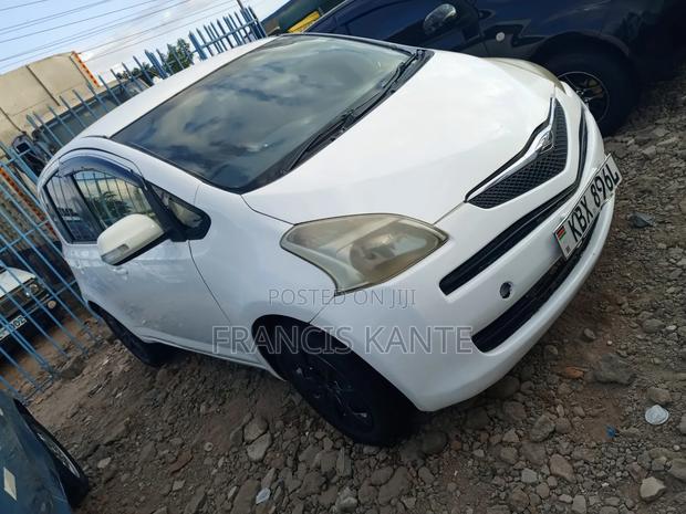 Toyota Ractis 2009 White