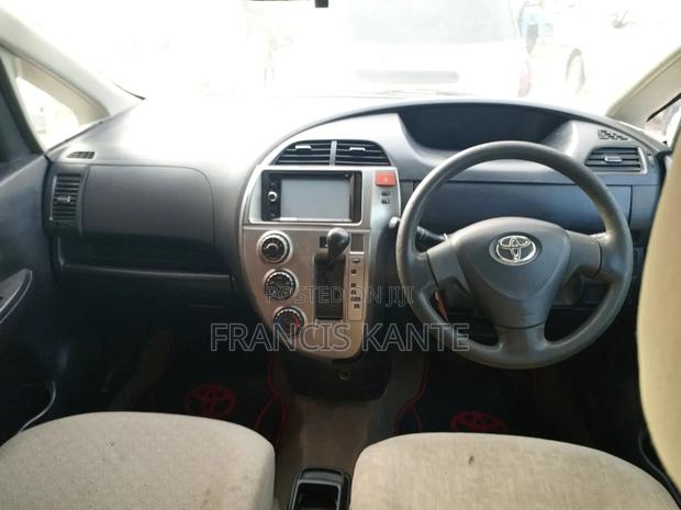 Toyota Ractis 2009 White