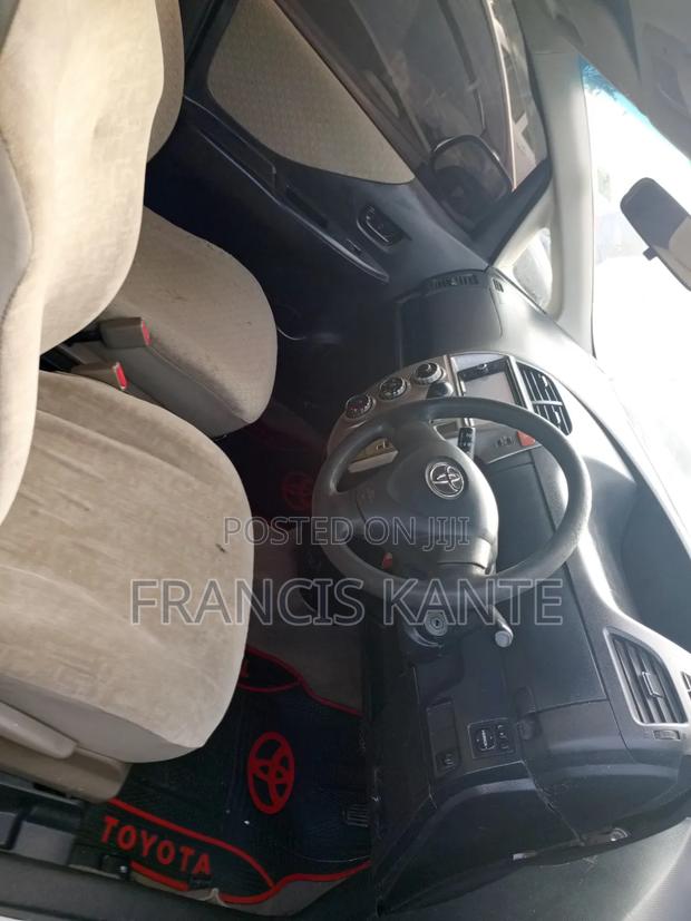 Toyota Ractis 2009 White