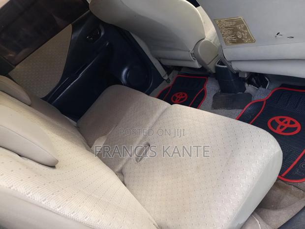 Toyota Ractis 2009 White