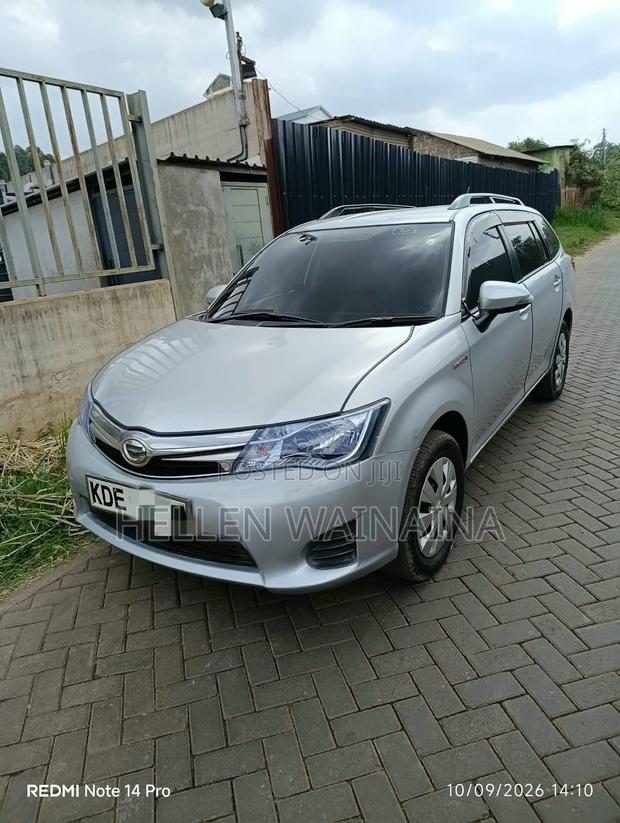 Toyota Corolla Fielder 2014 Silver