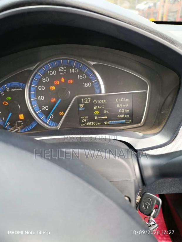 Toyota Corolla Fielder 2014 Silver
