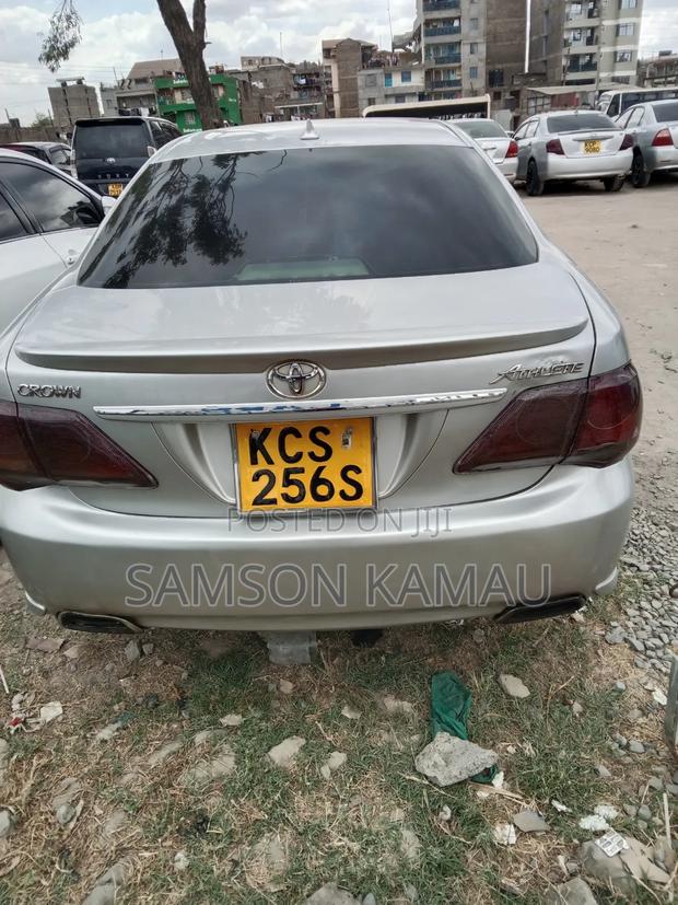 Toyota Crown 2011 Silver
