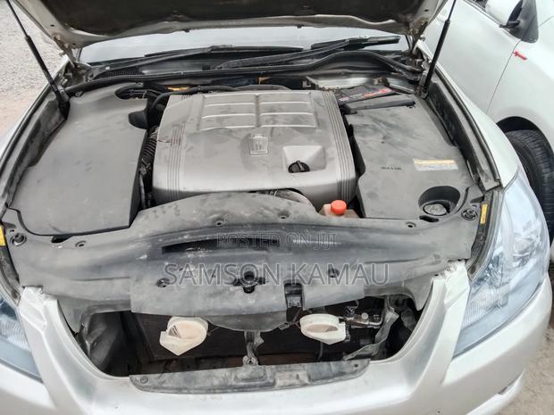 Toyota Crown 2011 Silver
