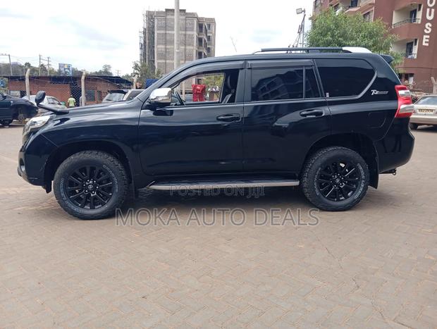 Toyota Land Cruiser Prado 2.7 2018 Black