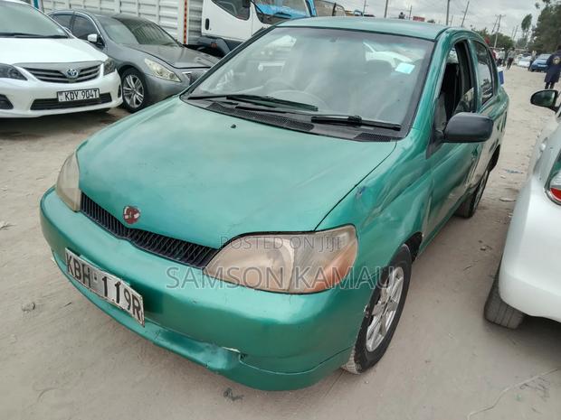 Toyota Platz 2004 Green