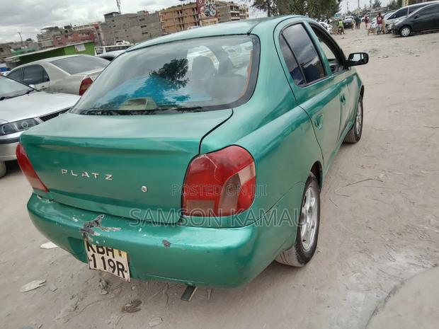 Toyota Platz 2004 Green