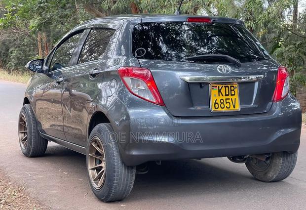 Toyota Vitz 2013 Gray
