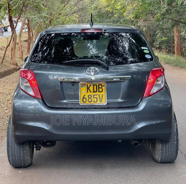 Toyota Vitz 2013 Gray