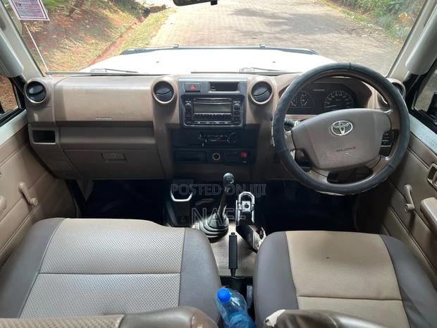 Toyota Land Cruiser 76 Series 2014 White