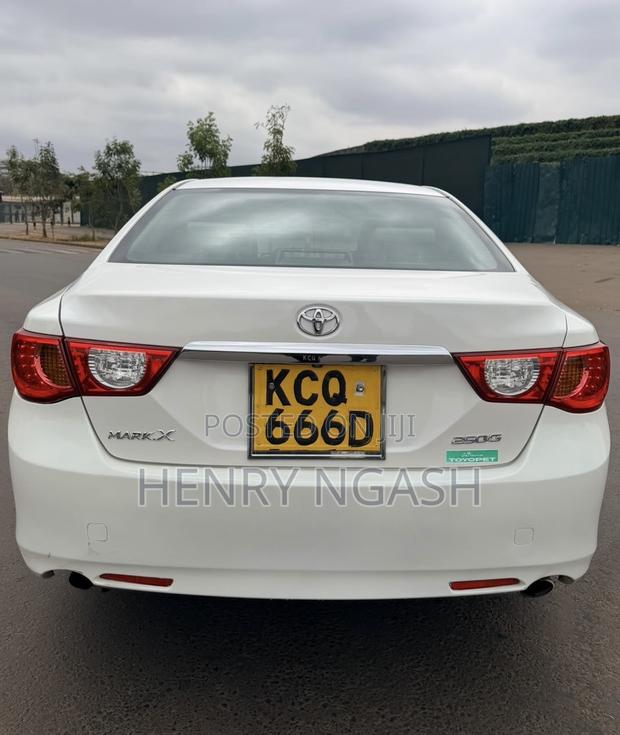 Toyota Mark X 2011 White