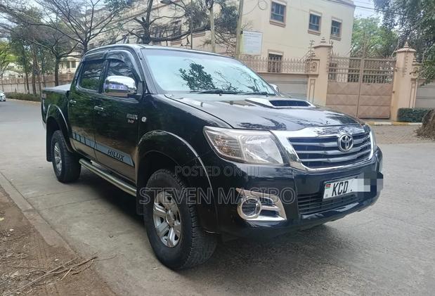 Toyota Hilux 2009 Black
